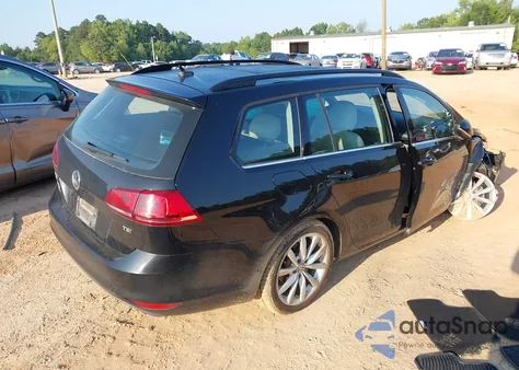 2016 Volkswagen Golf Sportwagen Tsi Se 4-Door z USA, uszkodzony, nr VIN 3VWC17AU9GM516284
